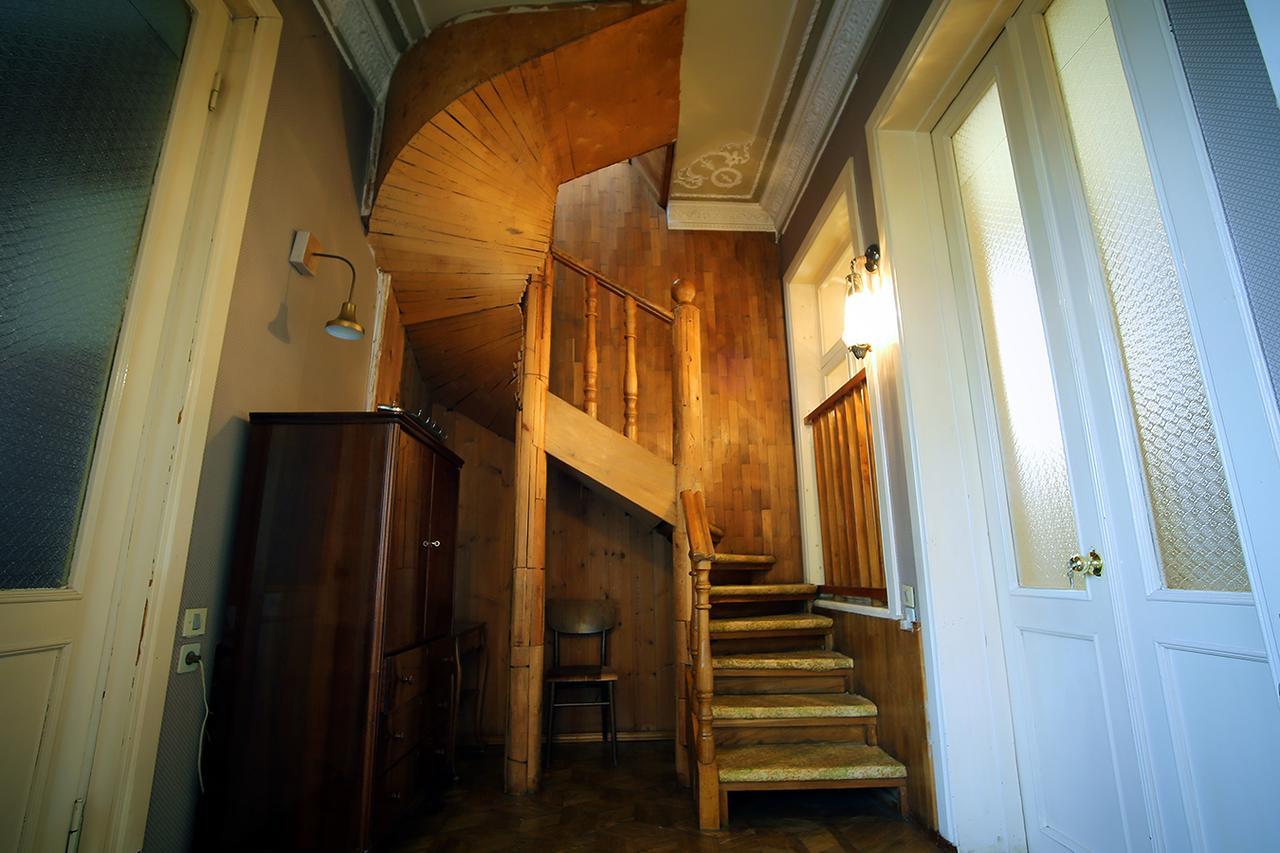 Guest House Old Kutaisi Exterior photo